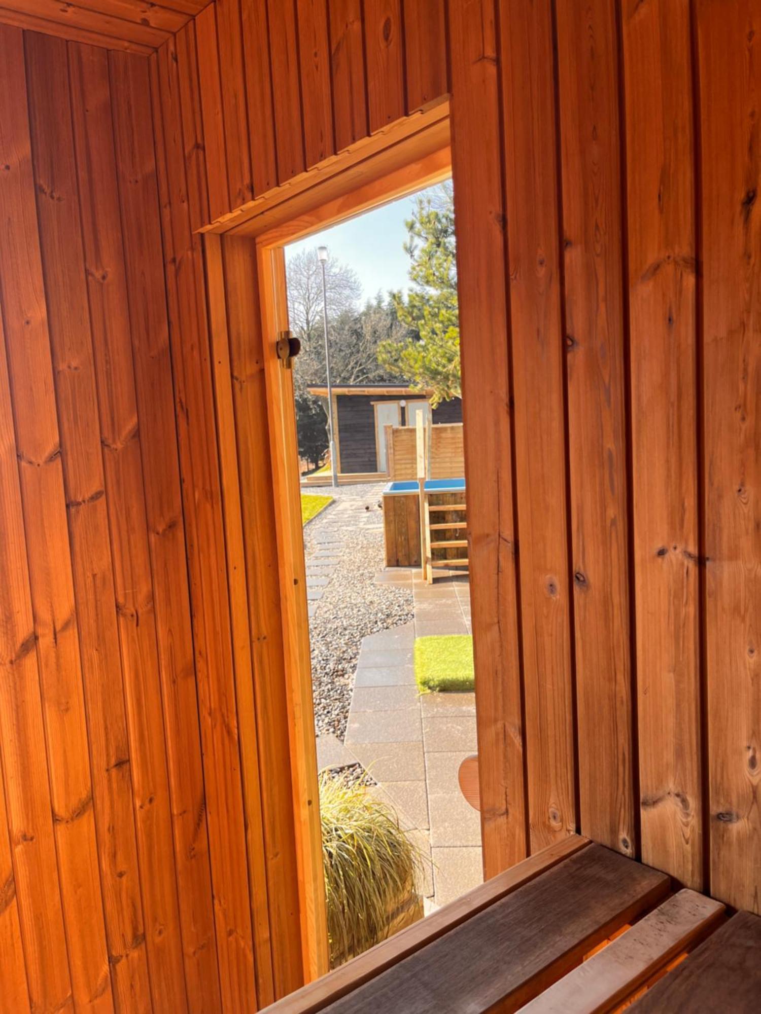 Rostrevor Mountain Lodge - Glamping Pods - Revive Sauna & Hot Tubs Extérieur photo