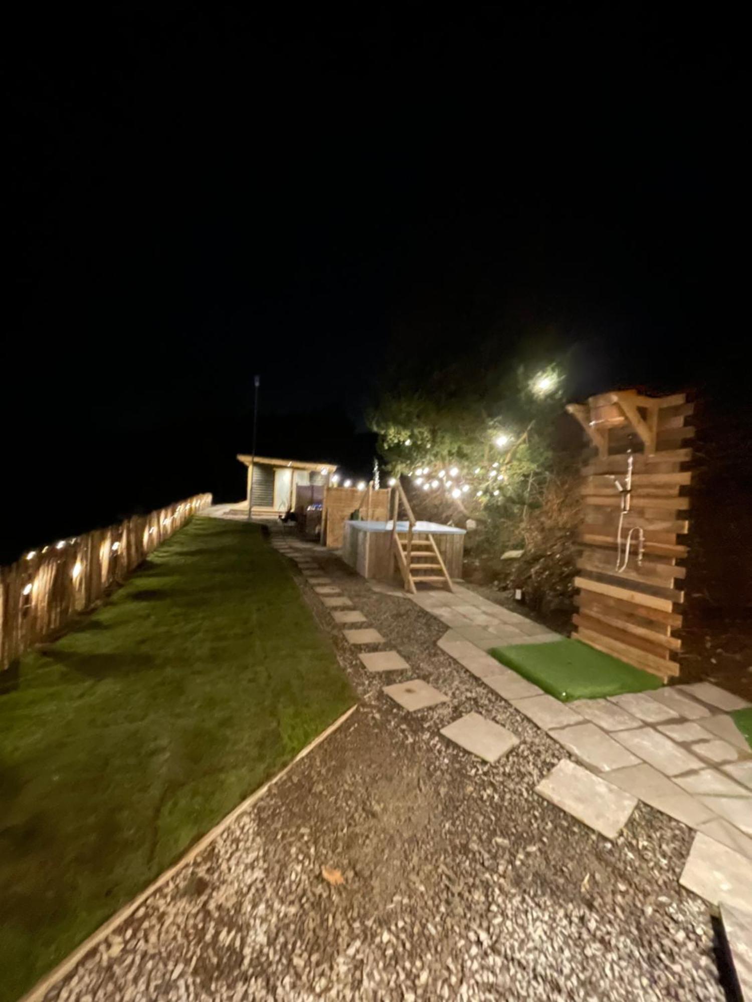 Rostrevor Mountain Lodge - Glamping Pods - Revive Sauna & Hot Tubs Extérieur photo