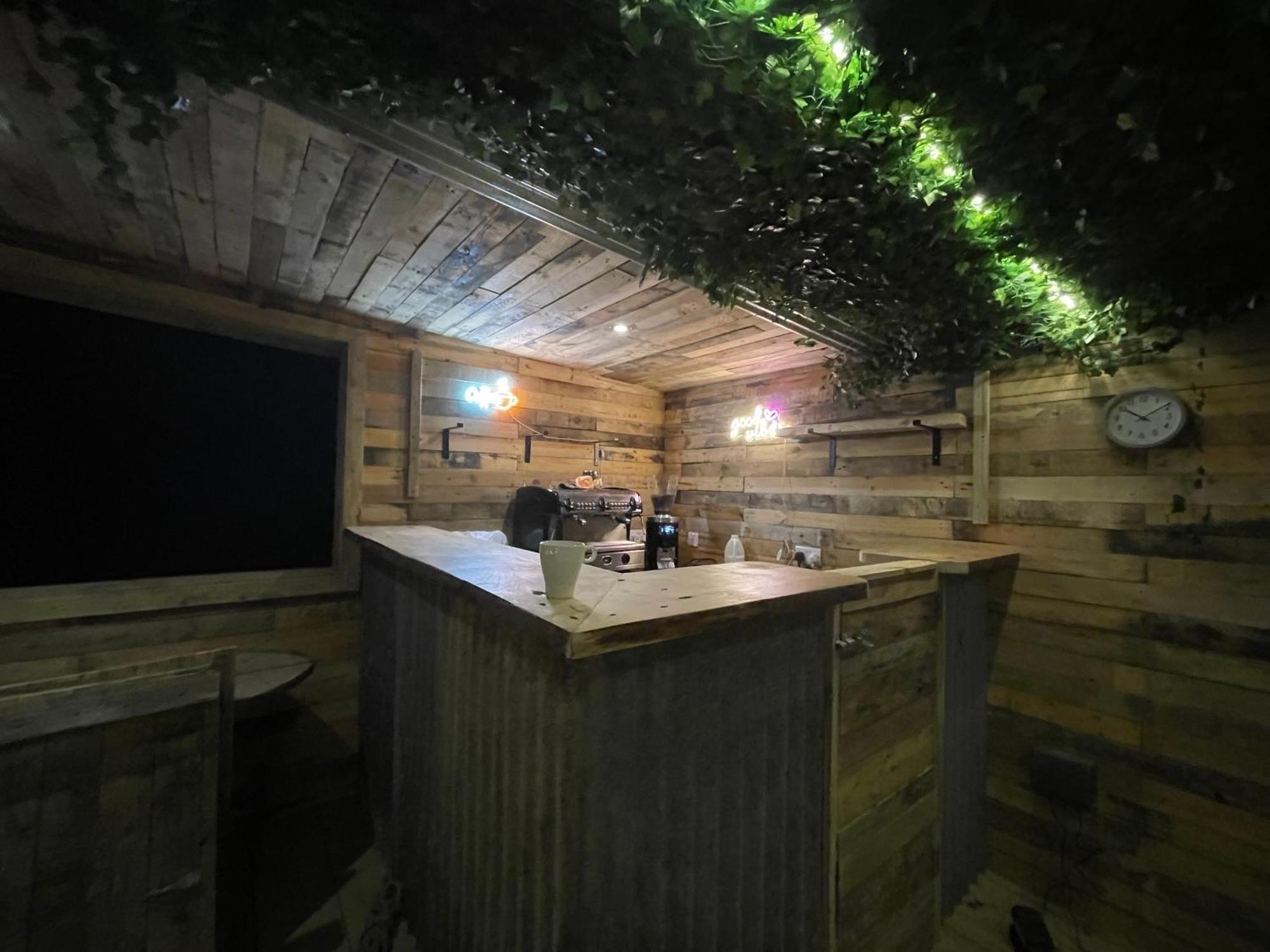 Rostrevor Mountain Lodge - Glamping Pods - Revive Sauna & Hot Tubs Extérieur photo