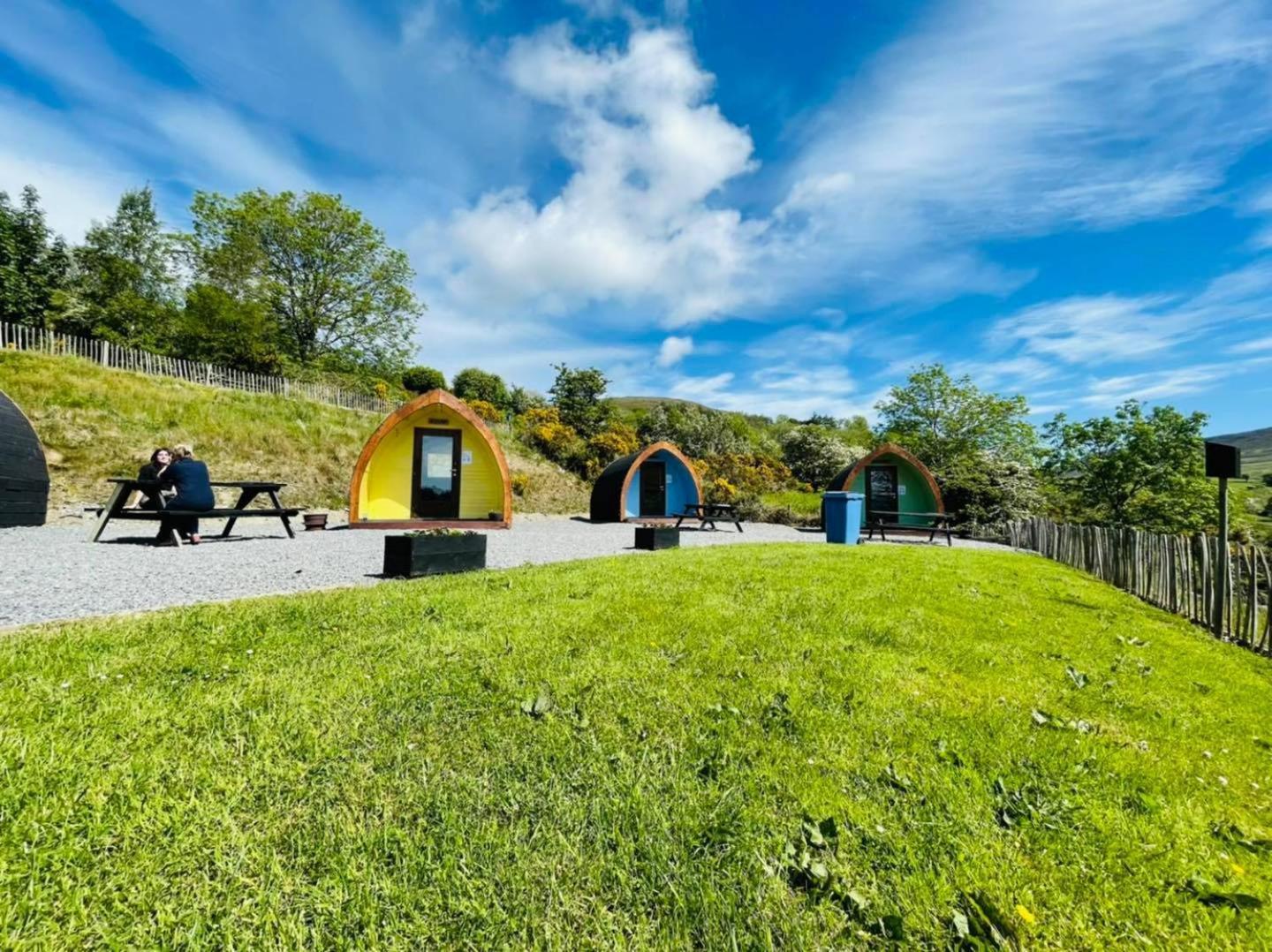 Rostrevor Mountain Lodge - Glamping Pods - Revive Sauna & Hot Tubs Extérieur photo